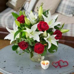 Roses & Lilies Flower Bouquet