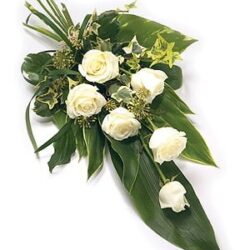 A Six Rose Flower Sheaf