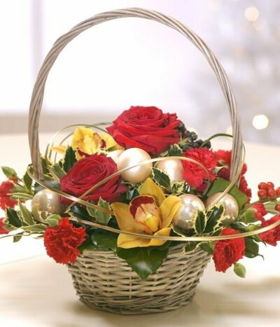 Ye Olde Christmas Flower Basket